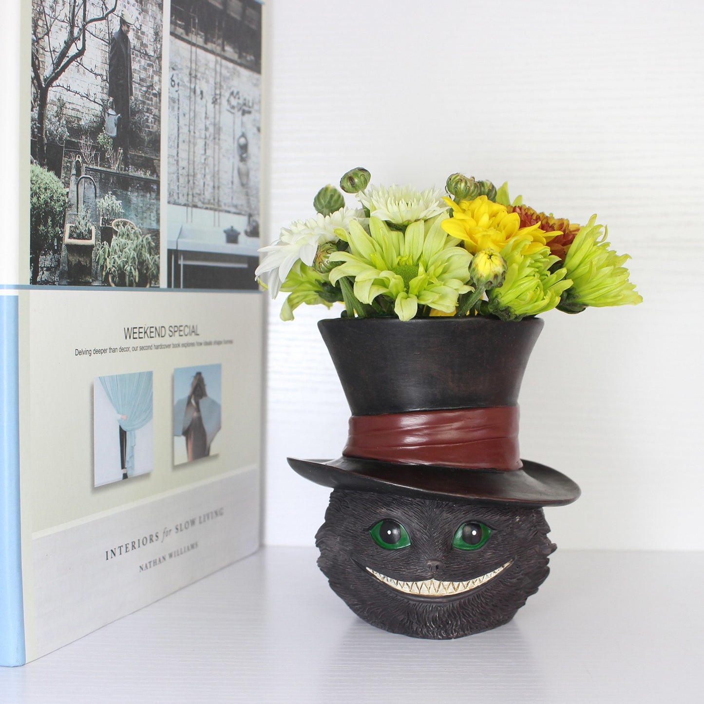 High-quality synthetic resin craft with a smooth finish. Durable, stylish, and perfect for home décor, gifting, and display collections.