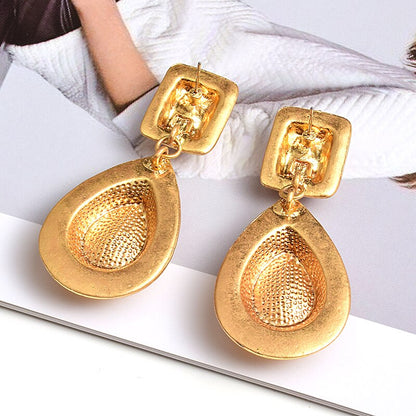 Fashion Metal Heart-Shaped Diamond Earrings – Elegant Statement Jewelry for Women