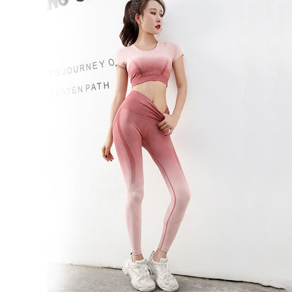 2PCS Gradient Yoga Clothing Set for Women – Tight-Fitting Sports Vest Bra Knit Fitness Suit