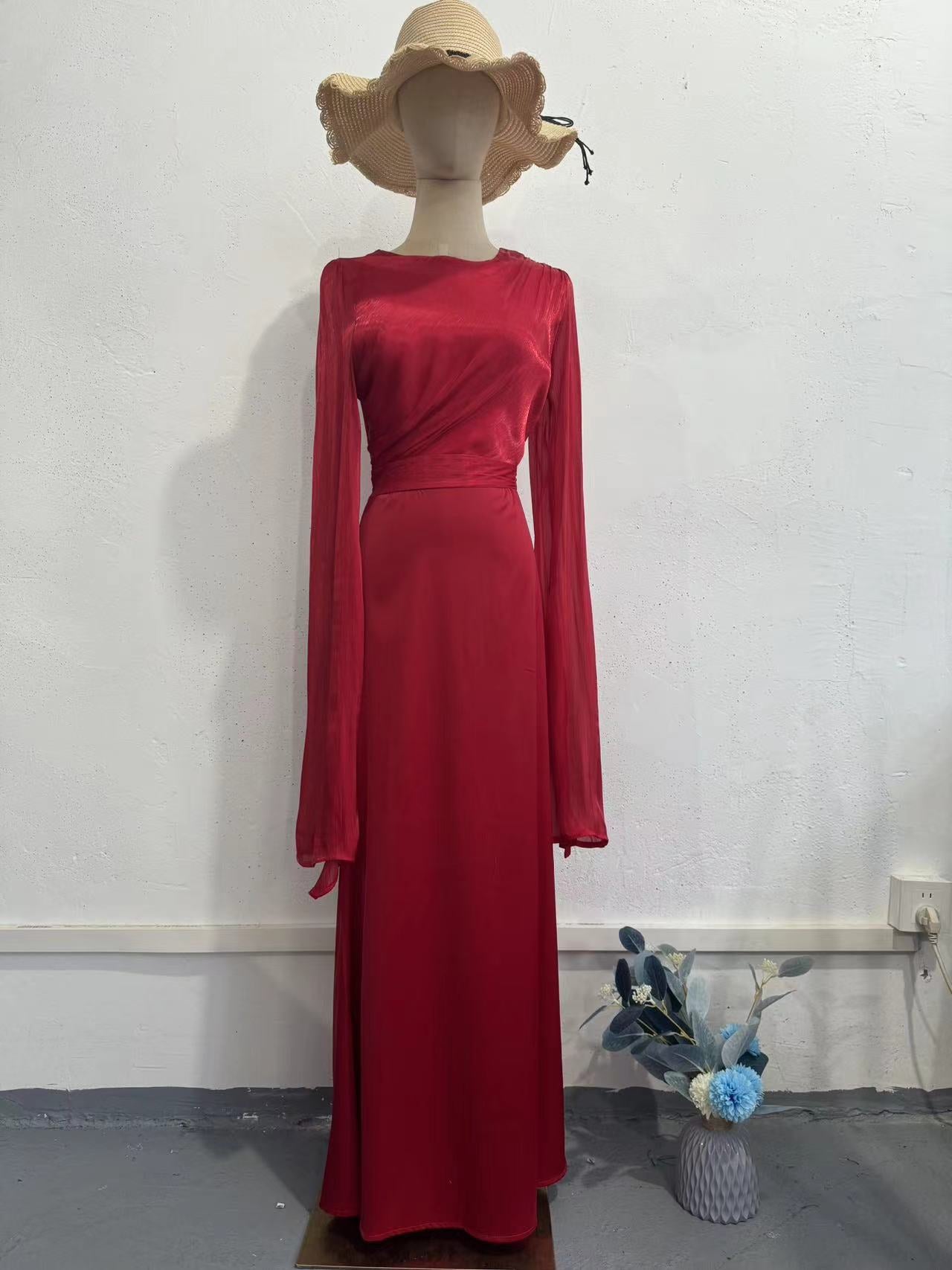 Women's Satin Asymmetric Sleeve Mesh Overlay Floor-Length Dress – Fitted Autumn Gown