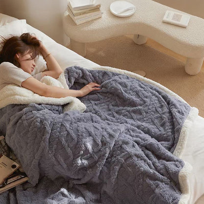 Double-layer polar fleece blanket with ultra-soft texture. Thick, warm, and cozy—perfect for autumn/winter use on sofas, beds, and office naps.